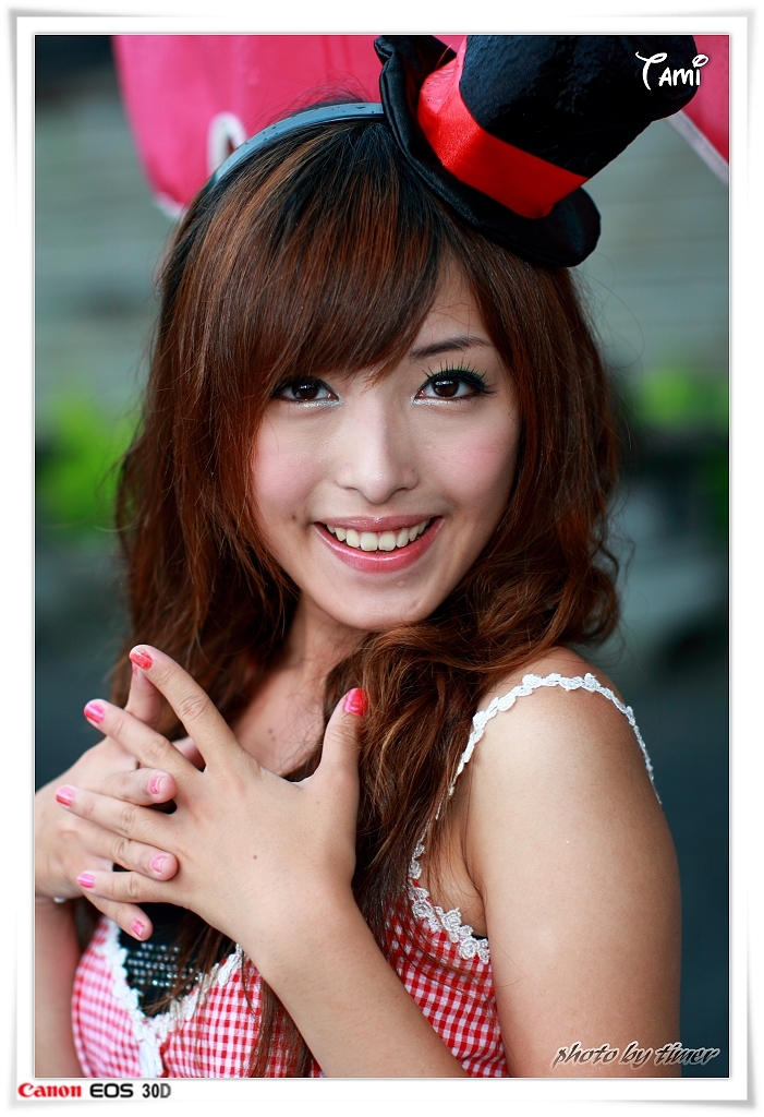 台湾清纯美女-Tami-兒童育樂中心外拍